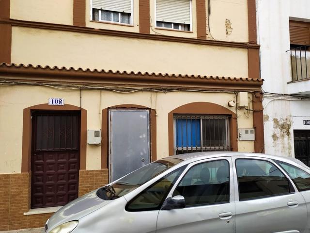 BAJO AMPLIO DE 3 HABITACIONES EN ALGECIRAS photo 0