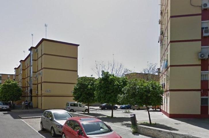 VENTA DE PISO EN ZONA MARQUÉS DE PICKMAN (SEVILLA) photo 0