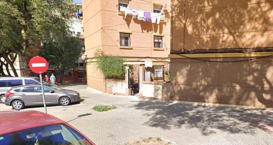 VENTA DE PISO EN ZONA DE MARQUÉS DE PICKMAN (SEVILLA) photo 0