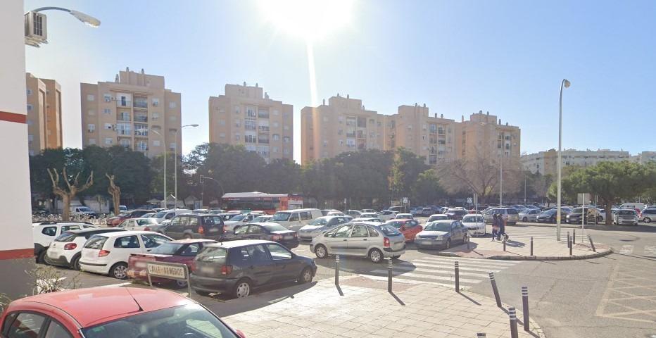 VENTA DE PISO EN ZONA DE PINO MONTANO (SEVILLA) photo 0