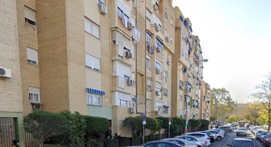 VENTA DE PISO EN ZONA DE PINO MONTANO (SEVILLA) photo 0