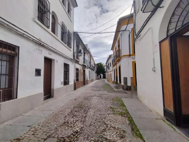 Piso en cesión de remate en el centro de Córdoba photo 0