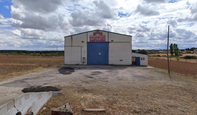 Venta de Nave en Valdelosa (Salamanca) photo 0