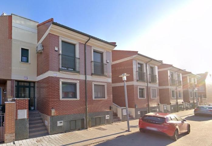 Venta de casa adosada en Cisterniga (Valladolid) photo 0