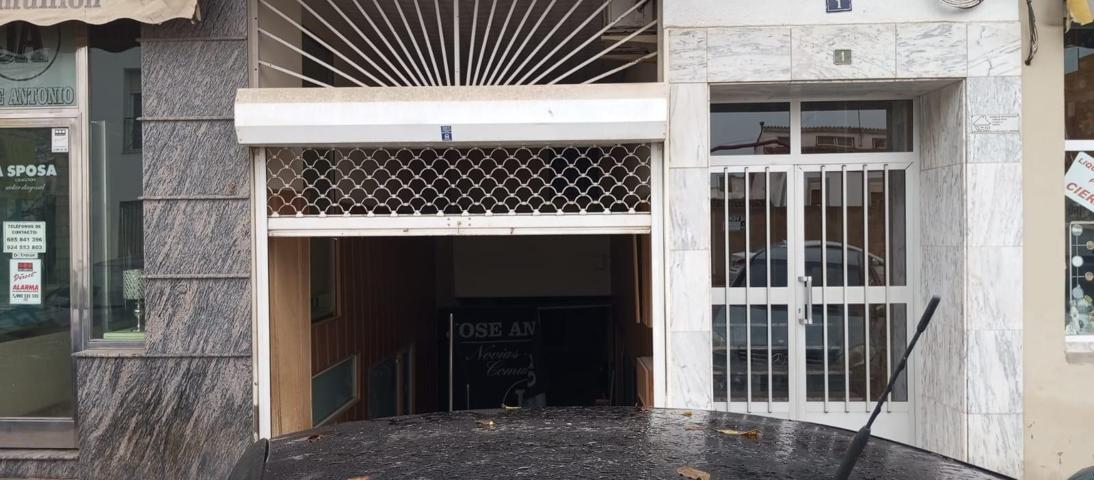 Venta de Local en Gregorio Fernandez - Zafra (Badajoz) photo 0