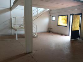 Nave Industrial En venta en Andalucia, Burguillos De Sevilla photo 0