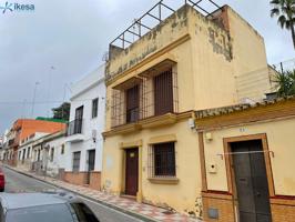 Venta de Casa Adosada en Camino Viejo - Tomares (Sevilla) photo 0