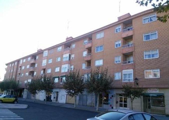 VENTA DE PISO SIN POSESIÓN EN LAGUNA DE DUERO (VALLADOLID) photo 0