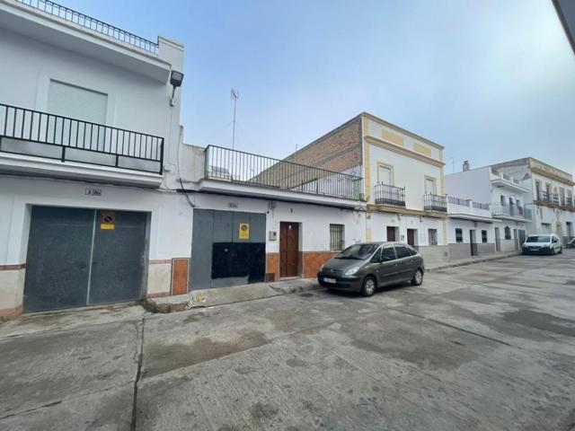 Unifamiliar Pareada En venta en Andalucia, Lebrija photo 0