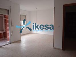 VENTA DE PISO EN MONTIJO (BAJADOZ) photo 0