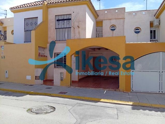 VENTA DE PISO EN PECHINA (ALMERÍA) photo 0