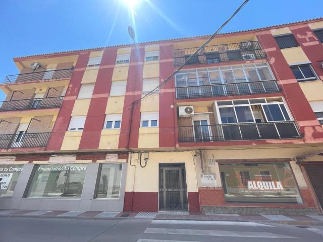 Venta de piso en zona de Bailén (Jaén) photo 0