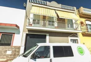Unifamiliar Pareada En venta en Extremadura, Calamonte photo 0