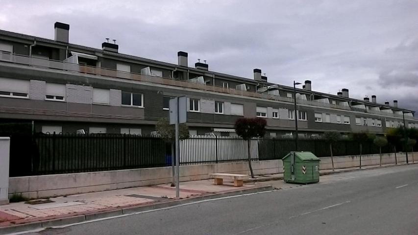 VENTA DE PISO EN CDR EN VILLAMEDIANA DE IREGUA (LA RIOJA) photo 0