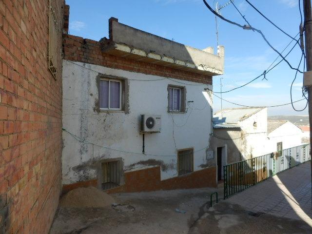 VENTA DE CASA SIN POSESIÓN EN MENGIBAR (JAÉN) photo 0
