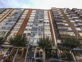 Piso En venta en Gamonal, Burgos photo 0