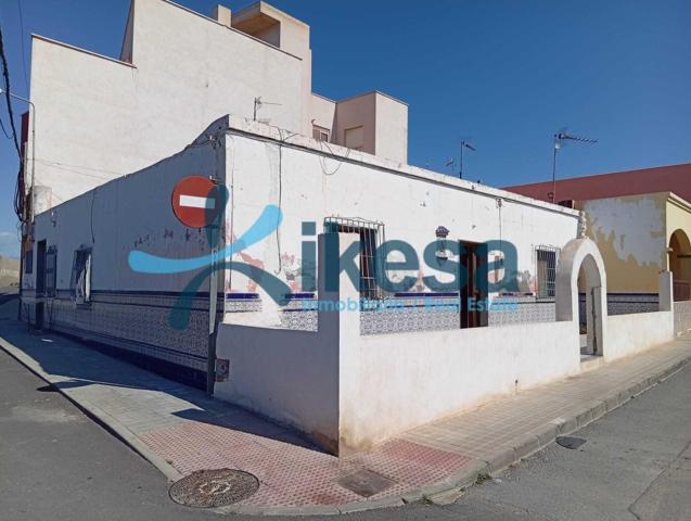 VENTA DE CASA EN ALMERÍA (ALMERÍA) photo 0