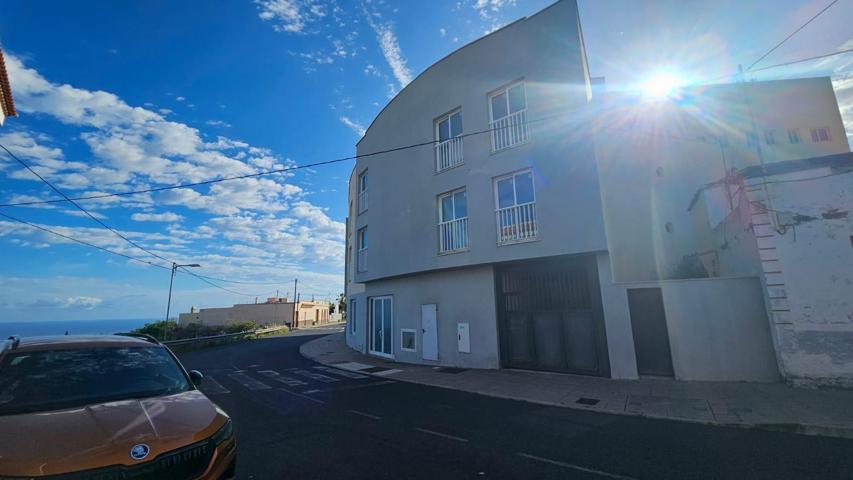 ¡Oportunidad Única en el Norte de Tenerife! Local Comercial de 810 m² con Gran Potencial de Desarrol photo 0
