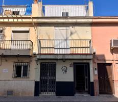 Venta de Adosado + Local Comercial en Morón de la Frontera, Sevilla photo 0