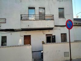 Unifamiliar Pareada En venta en Puebla Del Río, La Puebla Del Rio photo 0