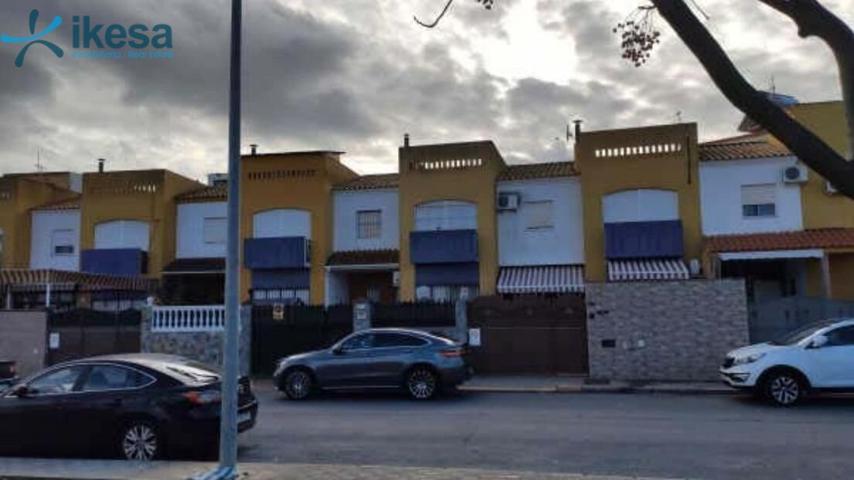 VENTA DE CASA UNIFAMILIAR EN ALJARAQUE. VENTA EN OFERTA FLASH. photo 0