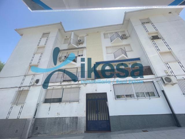 VENTA DE PISO EN ZONA EN BARRIO LA PAZ - LINARES (JAÉN) photo 0