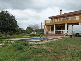Unifamiliar En venta en Urbanizacion Los Cortijos De Alcor, Carmona photo 0