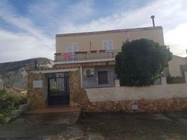VENTA DE CASA EN HINOJARES (JAÉN) photo 0