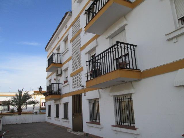 Venta de piso en Palos de la Frontera. Activo inmobiliario SIN POSESIÓN CON RENTABILIDAD. photo 0