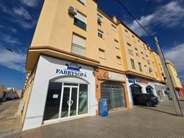 Local comercial en Chiclana photo 0