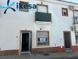 Venta de casa adosada en Bollullos Par Del Condado, Huelva. photo 0