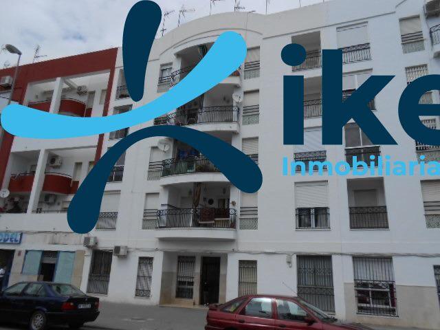 Venta de piso en Isla Cristina, Huelva. Activo inmobiliario SIN POSESIÓN CON RENTABILIDAD. photo 0