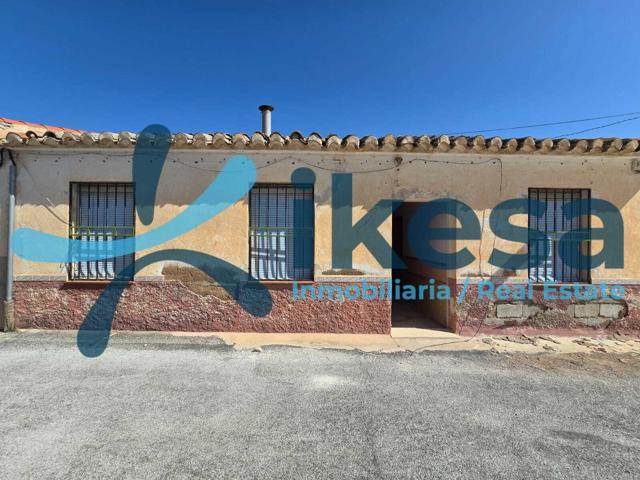 Venta de Adosado en Caniles, Granada photo 0