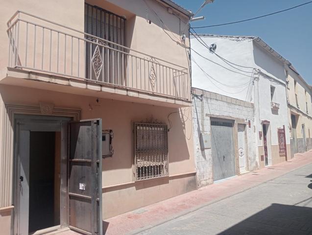 Venta de Adosado en Mengíbar, Jaén photo 0