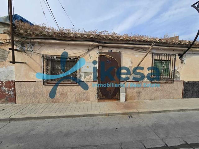 VENTA DE CASA EN FUENTE VAQUEROS (GRANADA) photo 0