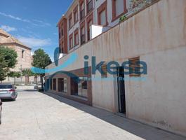 VENTA DE LOCAL COMERCIAL EN BAZA (GRANADA) photo 0