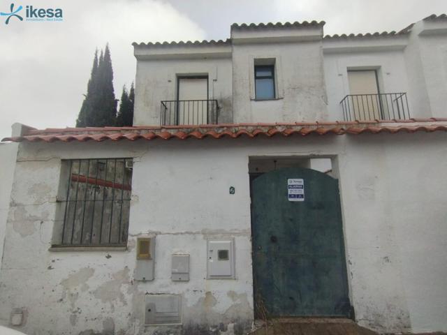 VENTA DE CASA ADOSADA EN LOS MARINES, HUELVA. photo 0