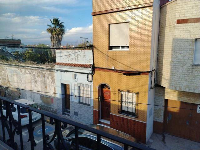 CHALET ADOSADO EN LA LINEA DE LA CONCEPCIÓN photo 0