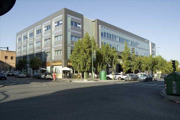 Venta de Oficina + Garaje en Avda. Hytasa - Sevilla photo 0