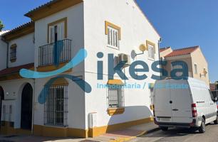 Casa adosada en Morón de la Frontera - Sevilla photo 0