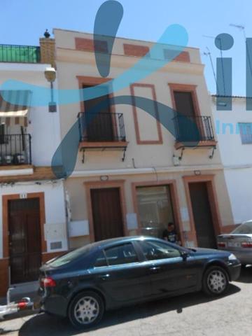 Venta de casa de planta baja en La Palma Del Condado, Huelva. photo 0