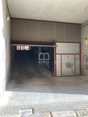 PLAÇA DE PARQUING A LA MURALLA DE SANT ANTONI photo 0