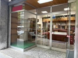 LOCAL AL PASEIG DE L'ESTACIÓ photo 0