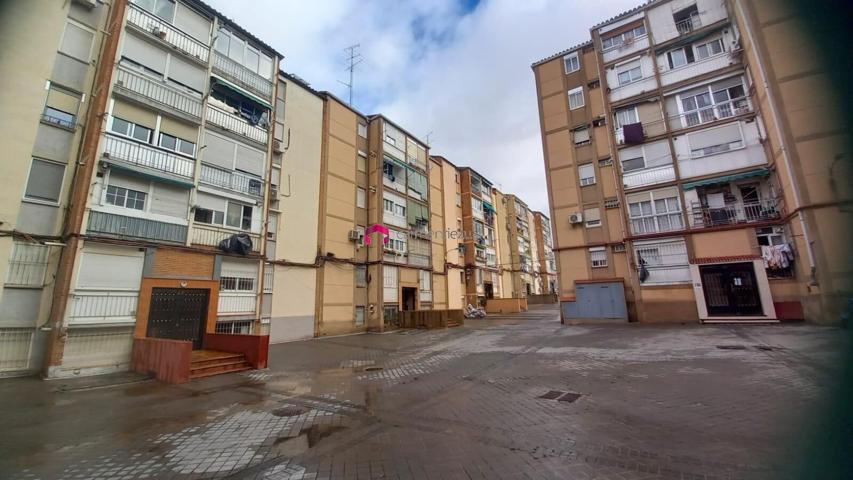 Piso En venta en Ventas, Madrid photo 0