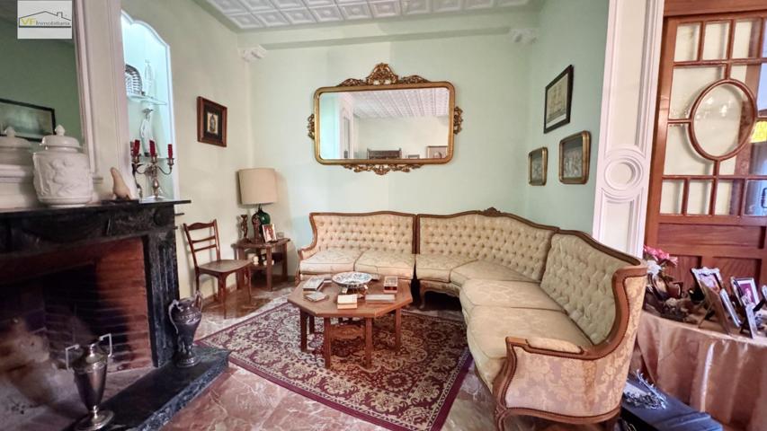 ¡Vive en una casa con esencia, en el corazón de Ciudad Jardín! photo 0