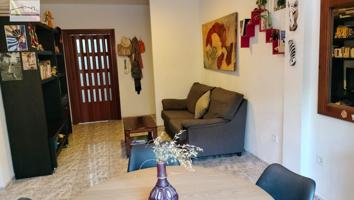 ¡Espacio, luz y patio privado: el hogar que buscabas en Málaga! photo 0