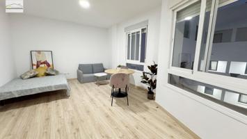 ¡Estudio con garaje y trastero junto al Hospital Civil! photo 0