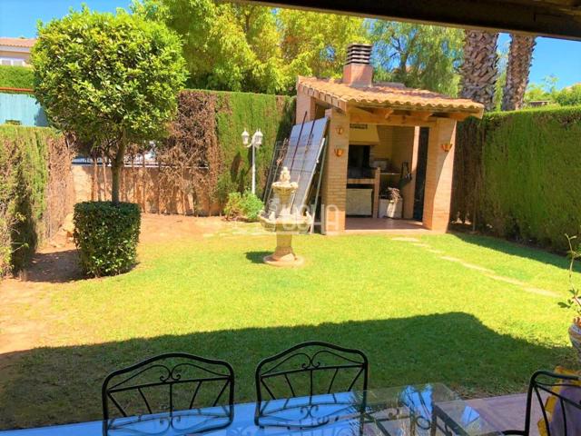 PAREADO EN MAS CAMARENA photo 0