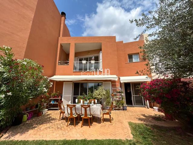 Unifamiliar Pareada En venta en Torre En Conill-Cumbres De San Antonio, Betera photo 0