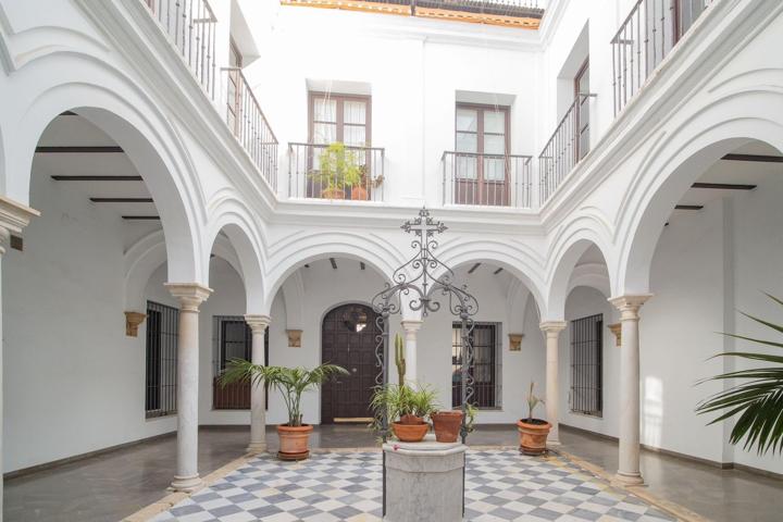 MARAVILLOSA VIVIENDA CON ENCANTO EN EL CASCO HISTÓRICO photo 0